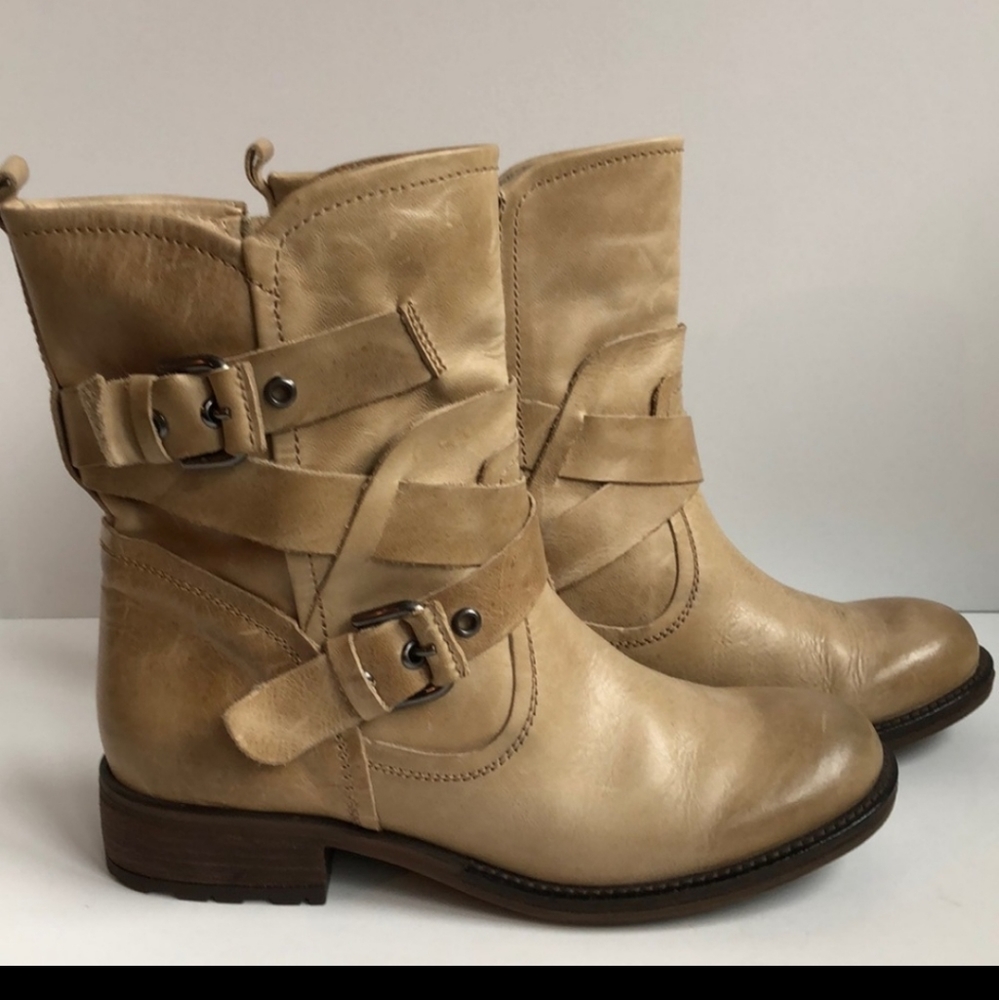 Guess leather mid calf buckle boots size 9